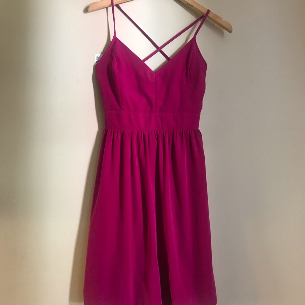 Dark pink strapless “lovely day” mini dress,size s